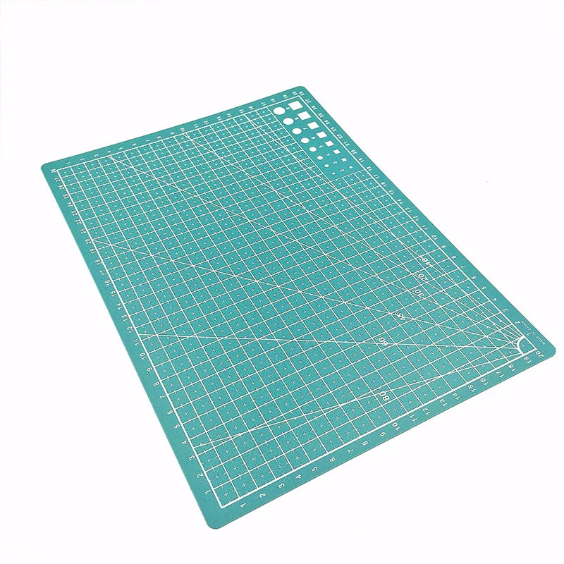 Durable A3 / A4 / A5 Multifunctional Cutting Mat Diy Handicraft Art Engraving Board Paper Carving Pad High Elasticity Toughness