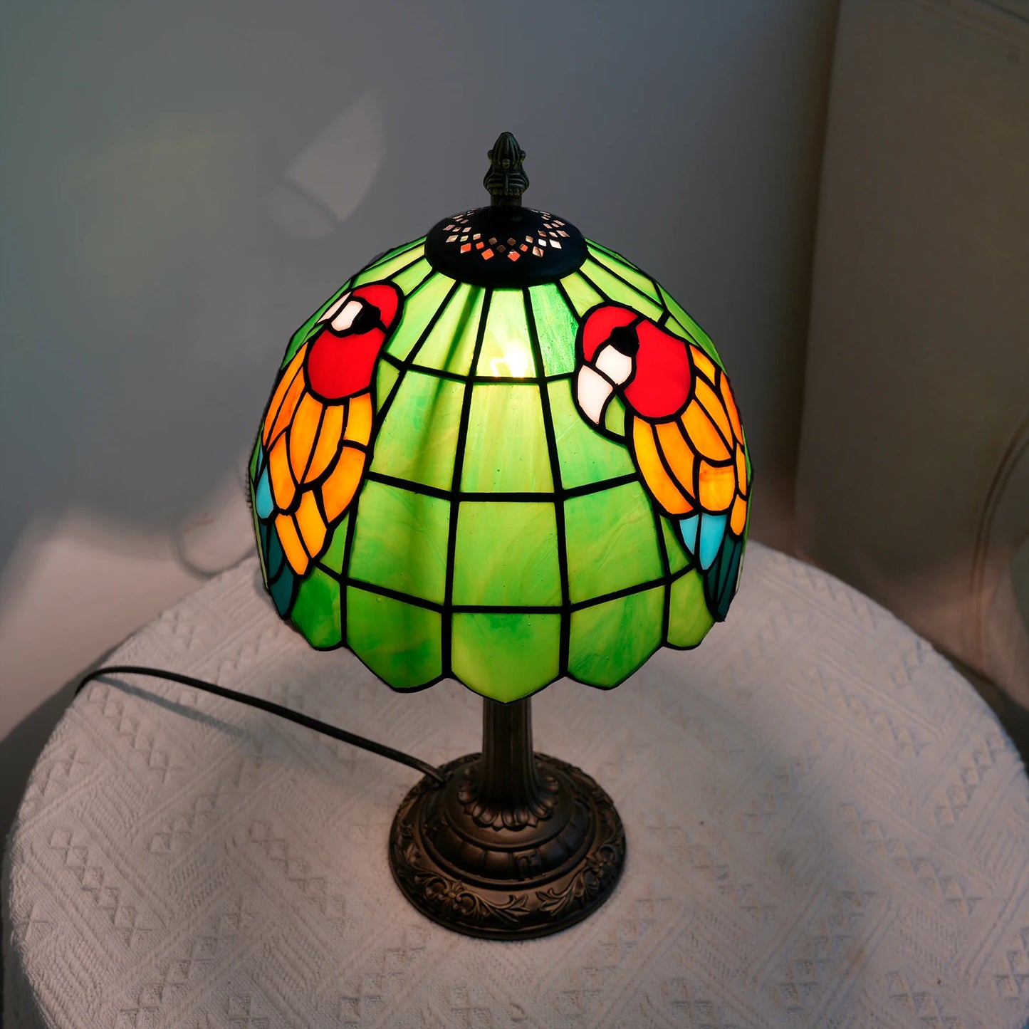 Bird style Parrot Tiffany Lamp Green Stained Glass lamp 8 inch Stained Glass Table lamp for home office decoration
