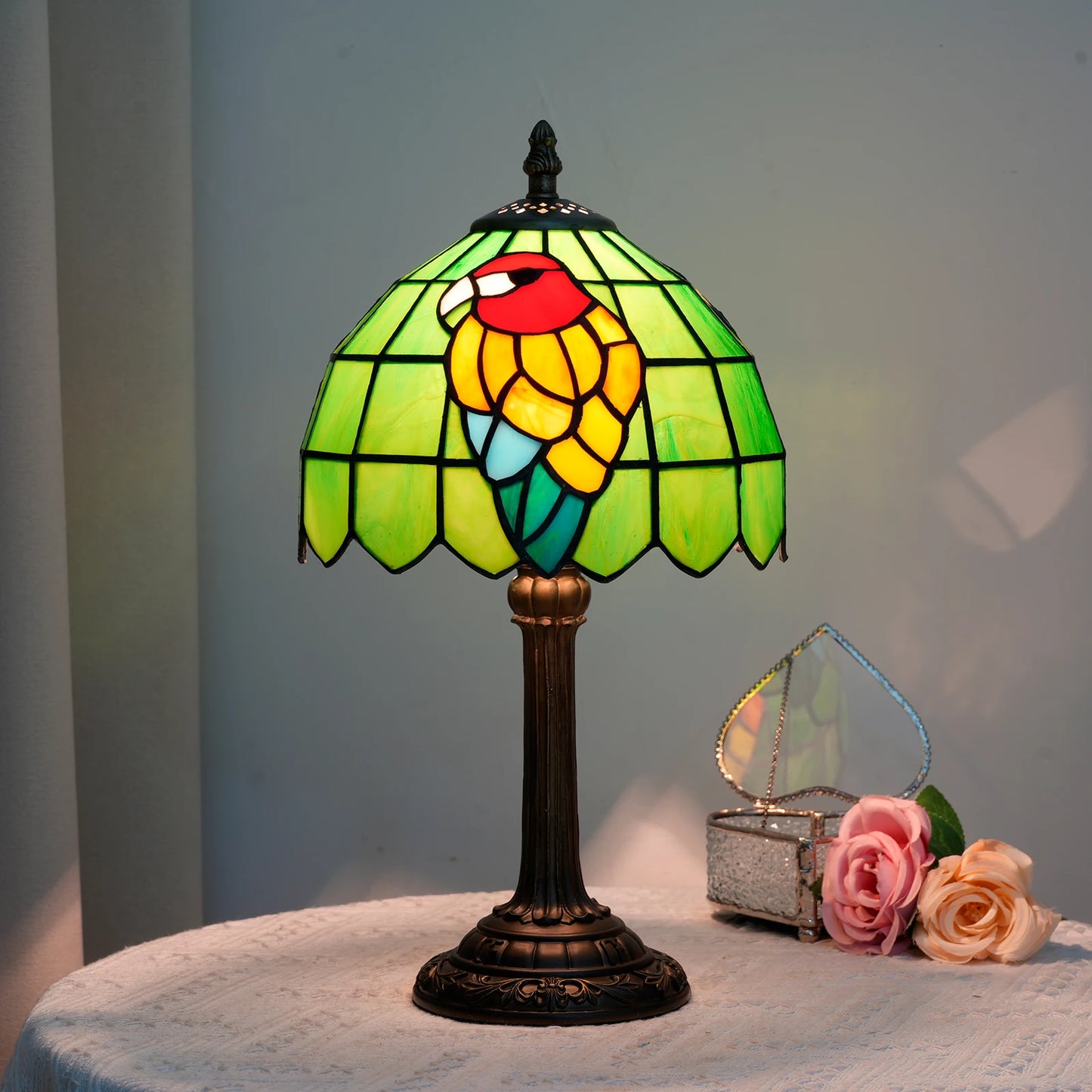 Bird style Parrot Tiffany Lamp Green Stained Glass lamp 8 inch Stained Glass Table lamp for home office decoration