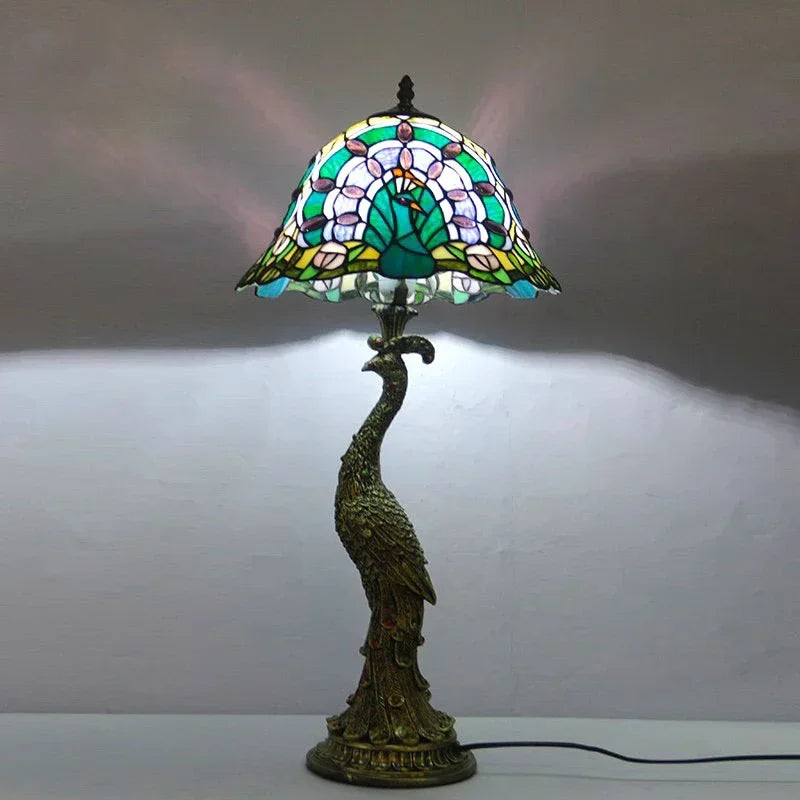 Tiffany Peacock Table Lights Led Bedside for Living Room Bedroom Desk Lamp Stained Glass Lighting Fixtures Luminarias Decoration