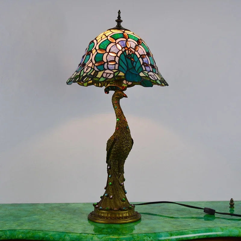 Tiffany Peacock Table Lights Led Bedside for Living Room Bedroom Desk Lamp Stained Glass Lighting Fixtures Luminarias Decoration