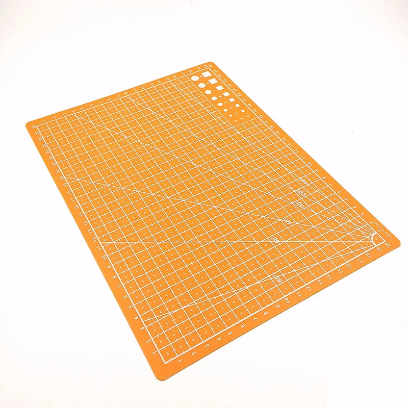 Durable A3 / A4 / A5 Multifunctional Cutting Mat Diy Handicraft Art Engraving Board Paper Carving Pad High Elasticity Toughness